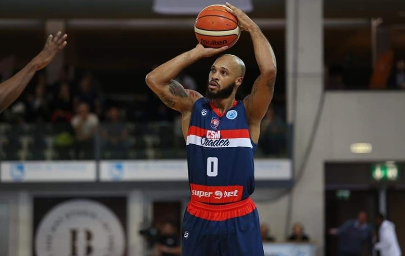 Baschetbalistul american Kris Richard, înainte de debutul în naționala României: ”Sunt onorat să joc pentru tricolor. Vom da totul cu Spania”