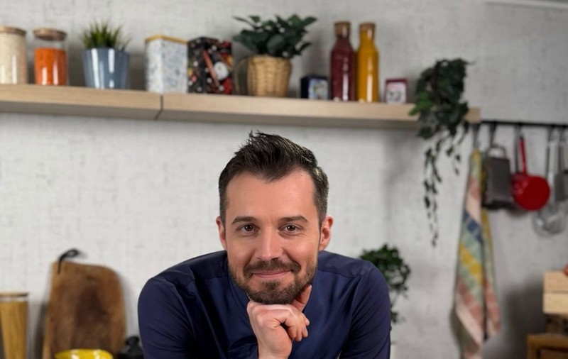 Încă o schimbare la Antena Stars, după ce Mădălin Ionescu a fost înlocuit. Cine e noul prezentator al show-ului „Meniu de vedetă”