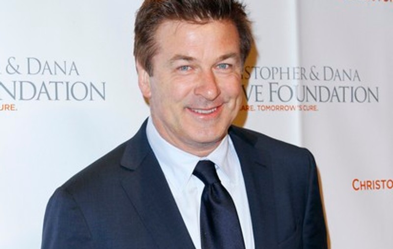 Actorul Alec Baldwin, dat jos din avion. Află de ce