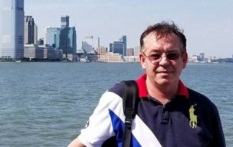 Păstrătorul istoriei migrației românești. Ștefan Străjeri, de 18 ani în SUA: “Am o arhivă de peste 100 de cutii de documente, ziare vechi”