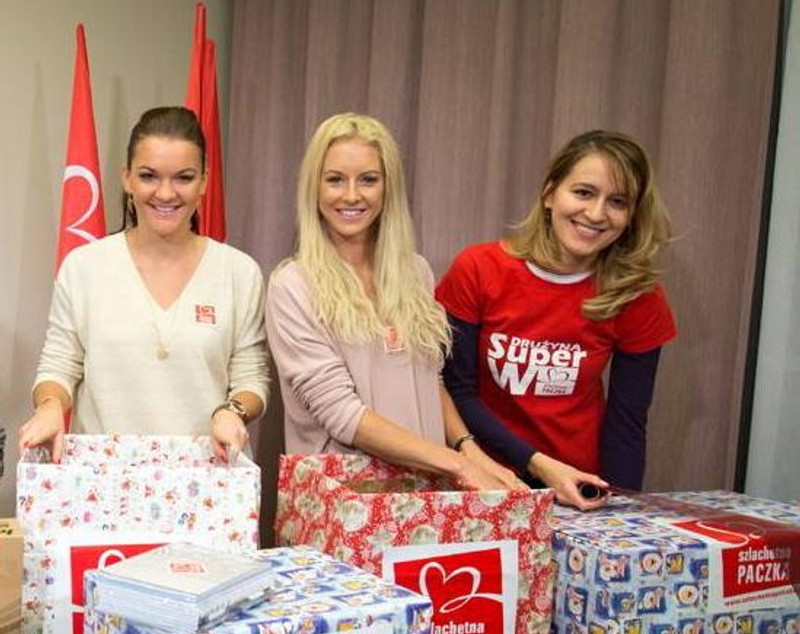 Fetele porno ale tenisului mondial! Agnieszka a pozat goală, iar ^sora ei, Ursula, a ieșit beată dintr-un club, cu părțile intime la vedere / FOTO