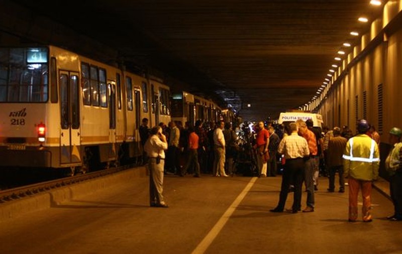 Ăsta e MOMENTUL ACCIDENTULUI din Pasajul Lujerului! Uite primele imagini filmate de camerele de supraveghere!