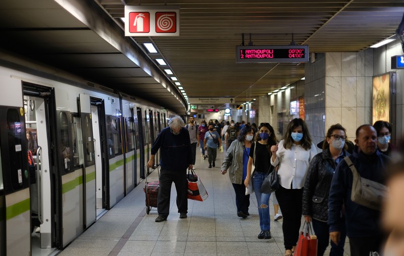 MAE, atenţionare de călătorie pentru Grecia. Grevă în transportul public la Atena