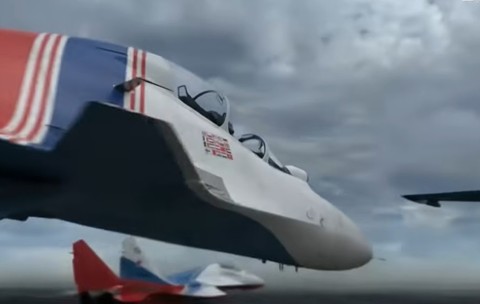 Avioane cu steaguri NATO la parada de la Moscova de Ziua Victoriei. Gafa umilitoare a presei ruse