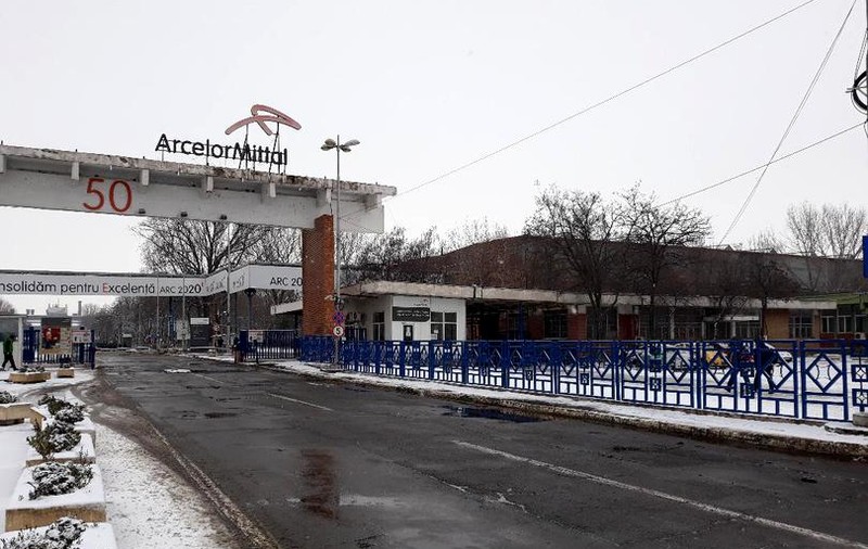 ArcelorMittal confirmă că vrea să vândă combinatul de la Galaţi