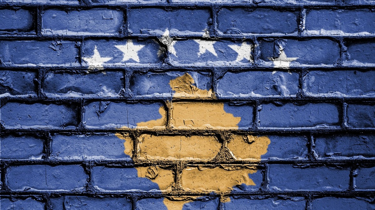 Kosovo ar putea avea în curând o armată națională. Parlamentul a votat legea, sârbii se opun