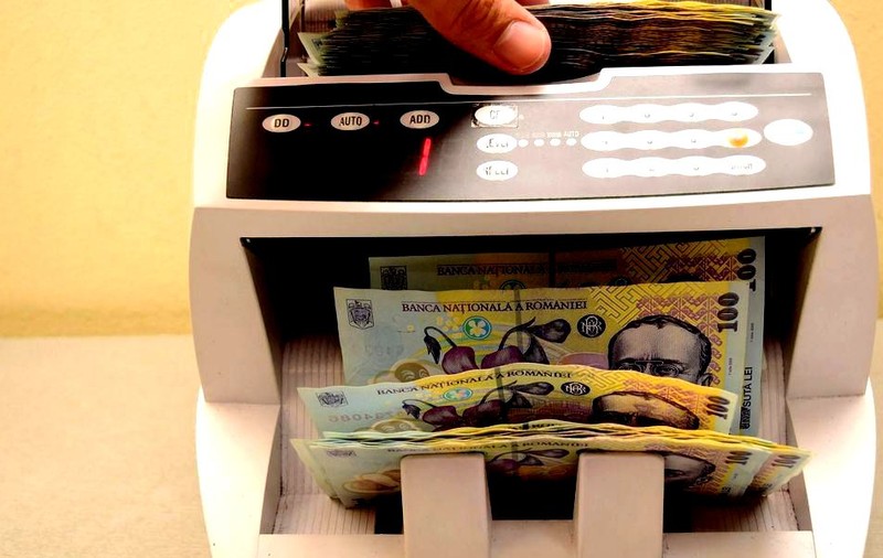 „Gaura” de la buget a ajuns la 14,7 miliarde de lei, deficitul aproape s-a dublat în primele 5 luni