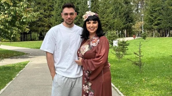 Andrew Barabancea și mama lui, Ozana Barabancea | sursa foto: Facebook