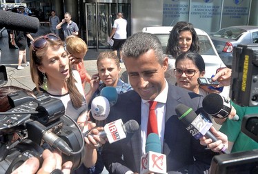 Remus Truică în 2015, după ce a fost pus sub acuzare de DIICOT pentru constituirea unui grup infracțional organizat, abuz în serviciu, instigare la abuz în serviciu și complicitate la spălare de bani. Foto: Hepta