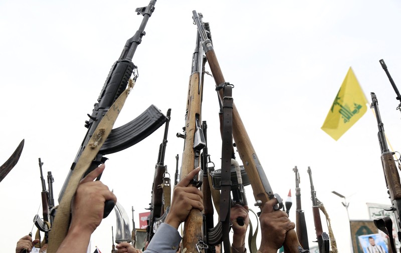 Rebelii houthi din Yemen anunţă că vor continua să atace Israelul. Nu vor exista „linii roşii"
