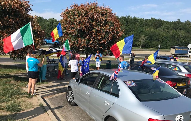 Coloană de mașini din Moldova, pentru Mitingul Diasporei. Se alătură protestului din Piața Victoriei