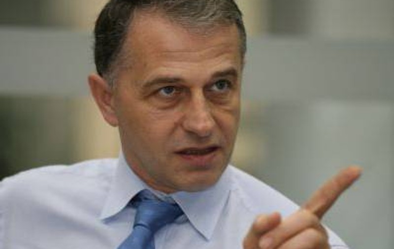 Luptă pe faţă în PSD! Geoană: "Pe Ponta eu l-am făcut om împotriva voinţei partidului"