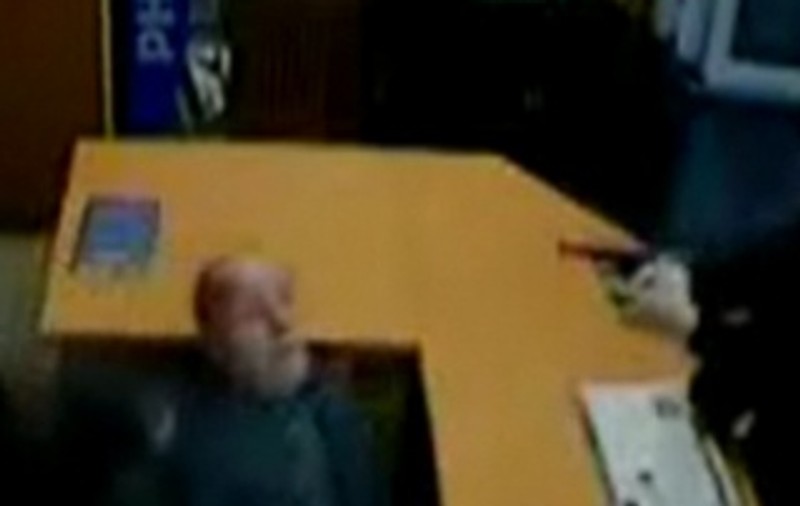 Şi-a împuşcat în cap fostul soţ / Video
