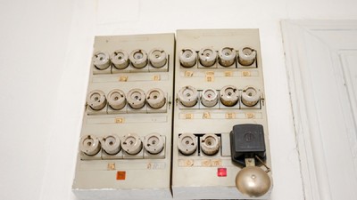 Panou cu siguranţe fuzibile