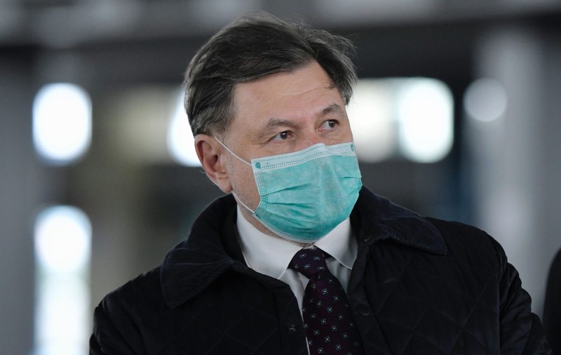 Contre între Rafila și Cîțu pe tema certificatului COVID. „Atâta încrâncenare din partea unei persoane care chiar nu a făcut nimic”