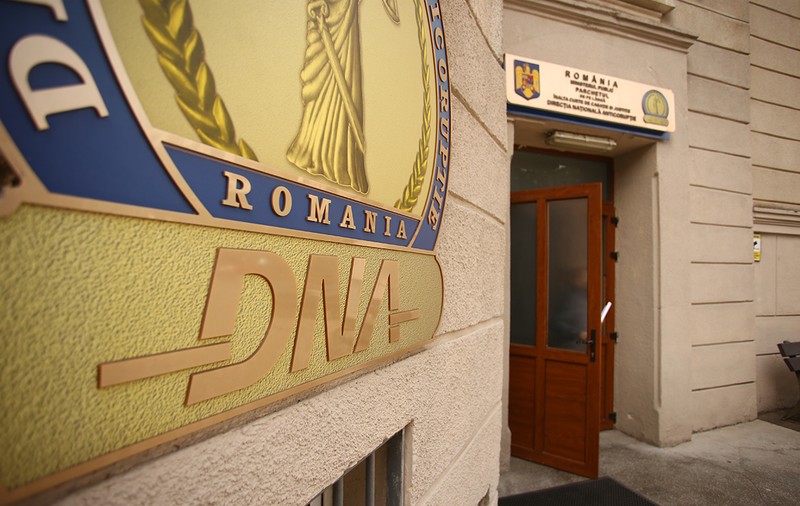 Fost şef din cadrul Brigăzii de Operaţiuni Speciale Braşov, trimis în judecată pentru că dezvăluia informații din dosare celor cercetați