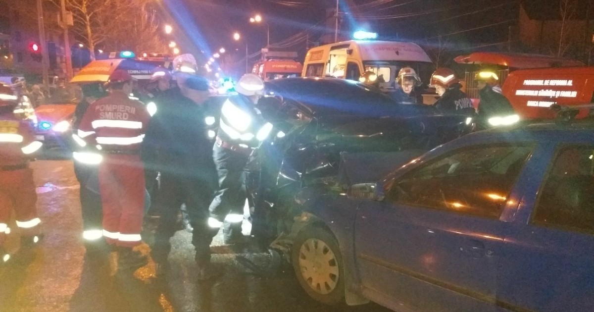 Un accident rutier a avut loc în Capitală, în urmă cu puțin timp. Trei autoturisme au fost implicate pe Șoseaua Gheorghe I. Sisești.