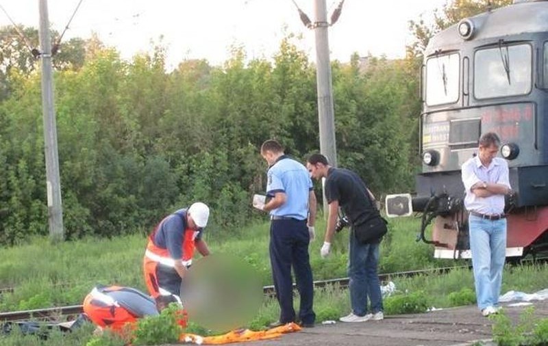 Sinucidere în gara Vălenii de Munte. O femeie s-a aruncat în fața trenului