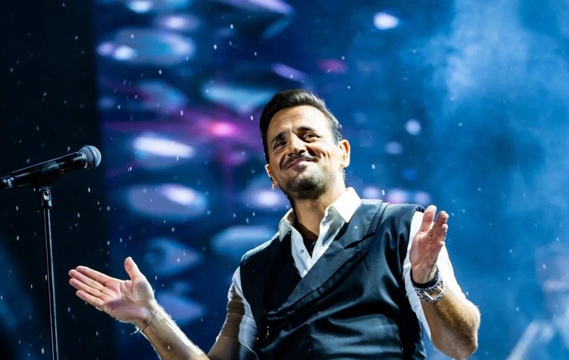 Prima zi a Unforgettable Festival 2025: cel mai mare amfiteatru cultural din România și un concert memorabil susținut de Nikos Vertis