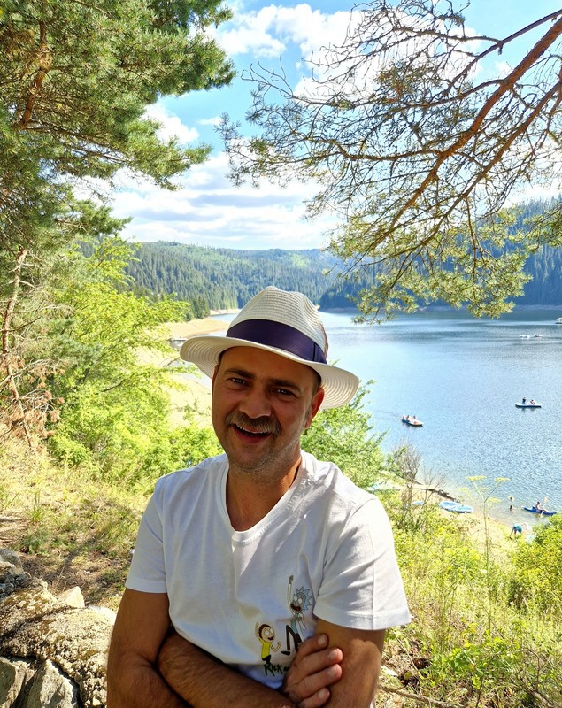 Detalii din viața actorului Cosmin Seleși, după ce s-a retras din proiectele TV. „Am vrut să plec, să merg mai departe. Eu am luat hotărârea asta”
