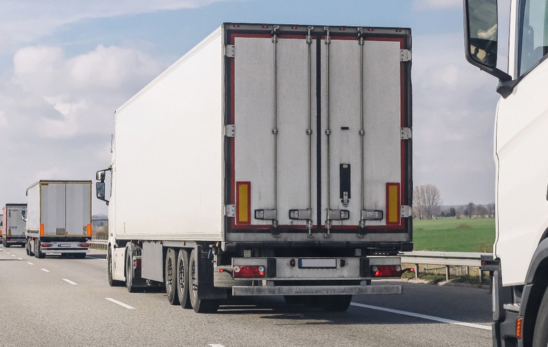 Șofer român, condamnat la 8 ani de închisoare și amendă de 1.000.000 de euro. I s-au promis 3.000 de euro ca să ducă marfă din Spania în Germania