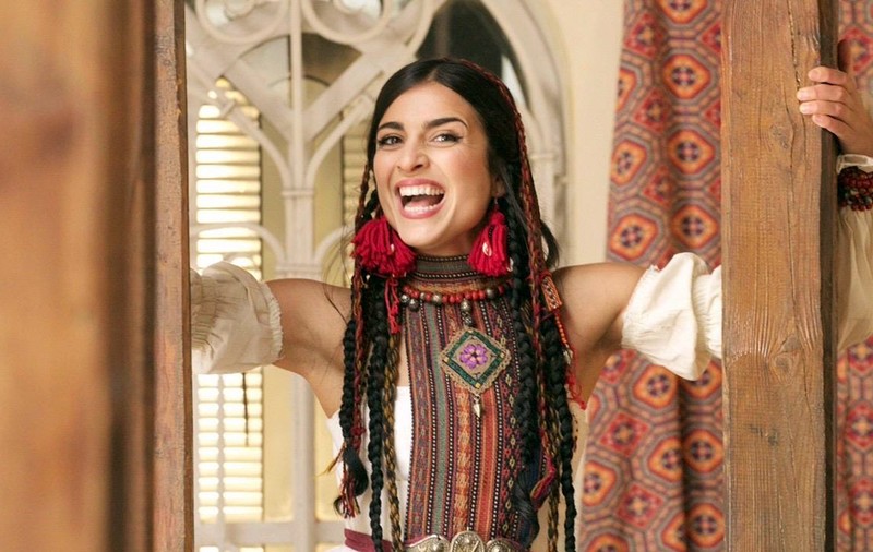 Jaklin Baghdasaryan, artista armeană care a făcut cunoscută melodia românească „Șaraiman” pe toată planeta: „E plăcut să cânt în română, e o limbă melodioasă, dulce și cu caracter”