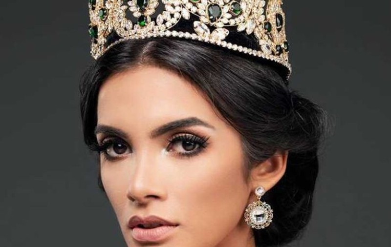 Miss Paraguay a leșinat pe scenă. S-a întâmplat în cel mai important moment din viața ei | FOTO