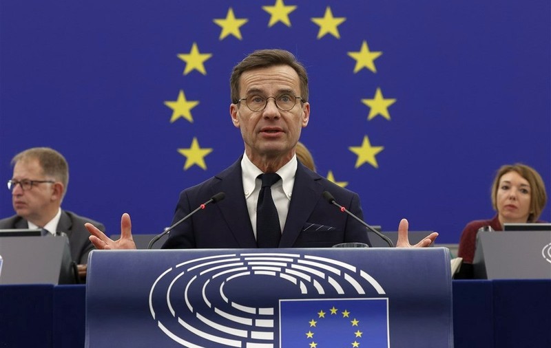 Premierul Suediei a anunţat în Parlamentul European că vrea să discute aderarea României la Schengen în Consiliul JAI