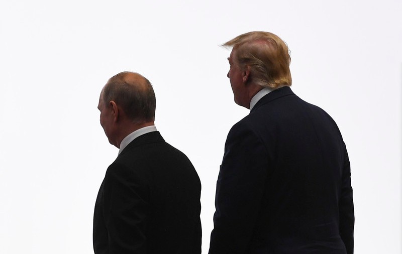 Spionii americani spun că performanța lui Trump de la summitul G7 sugerează că președintele este un "bun rusesc" sau un "idiot util" pentru Putin