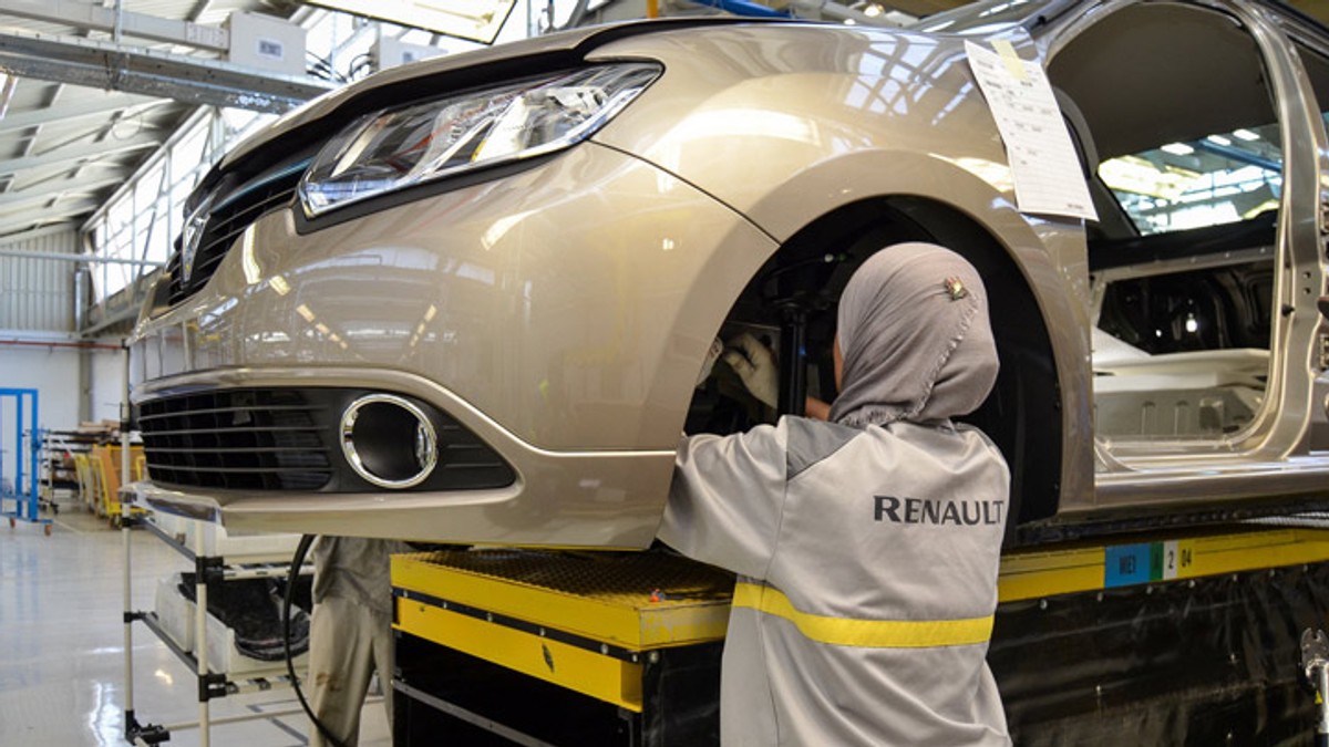 Compania Renault, bănuită că a falsificat testele emisiilor poluante.