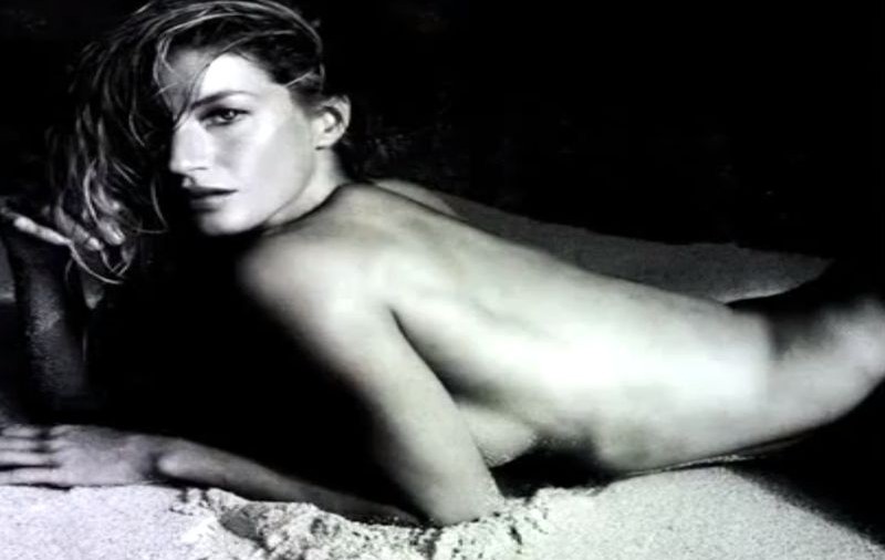 Gisele Bundchen a pozat DEZBRĂCATĂ | VIDEO HOT