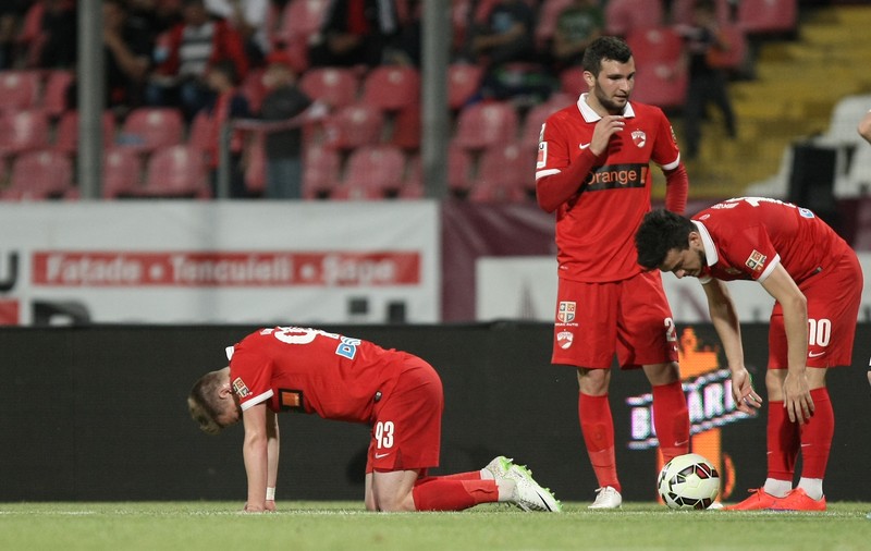 HAOS la Dinamo. Salariile nu s-au mai dat de două luni / EXCLUSIV