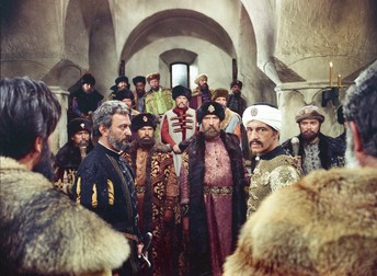 Rolul domnitorului Mihai Viteazul este interpretat de actorul Amza Pellea. Filmul se află pe locul 3 în topul celor mai vizionate filme românești din toate timpurile FOTO Facebook Studiourile Buftea