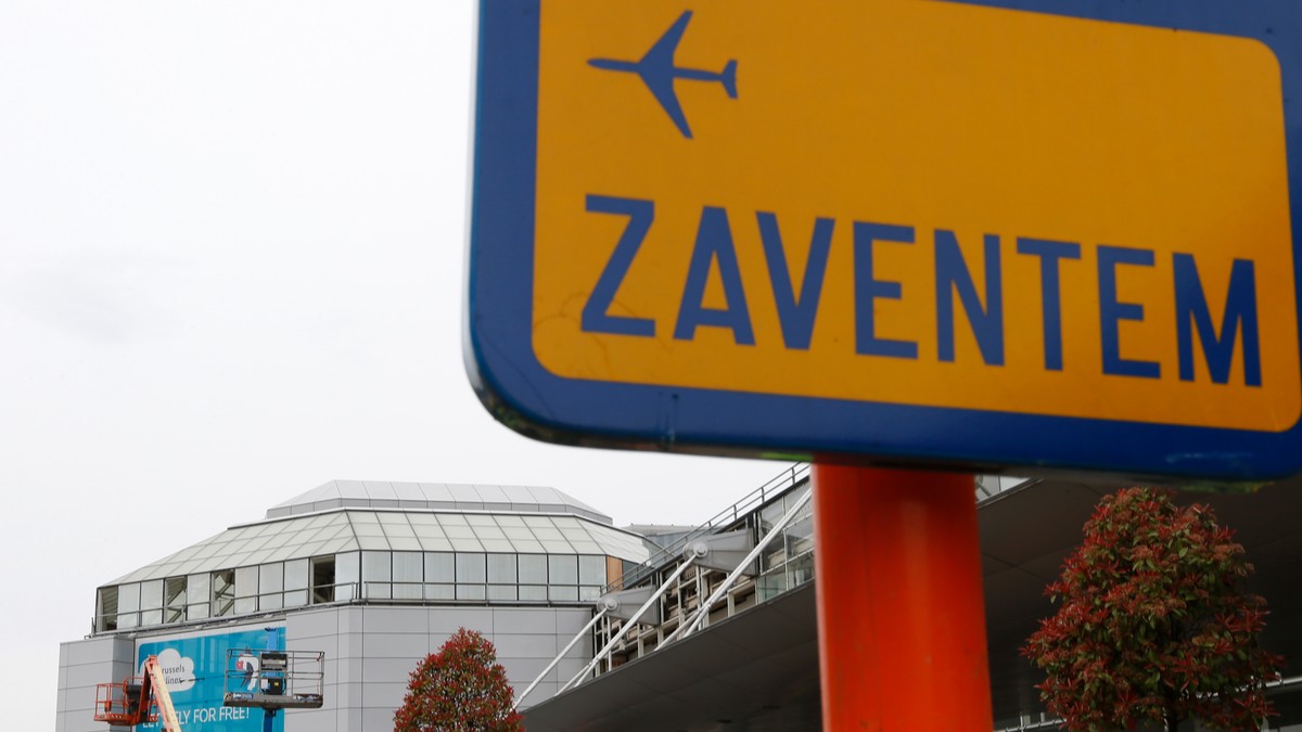 semn rutier cu aeroportul Zaventem