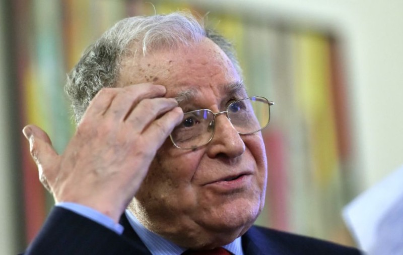 Ion Iliescu, noi detalii din spital: „Sunt sever limitate! Are nevoie de oxigen”