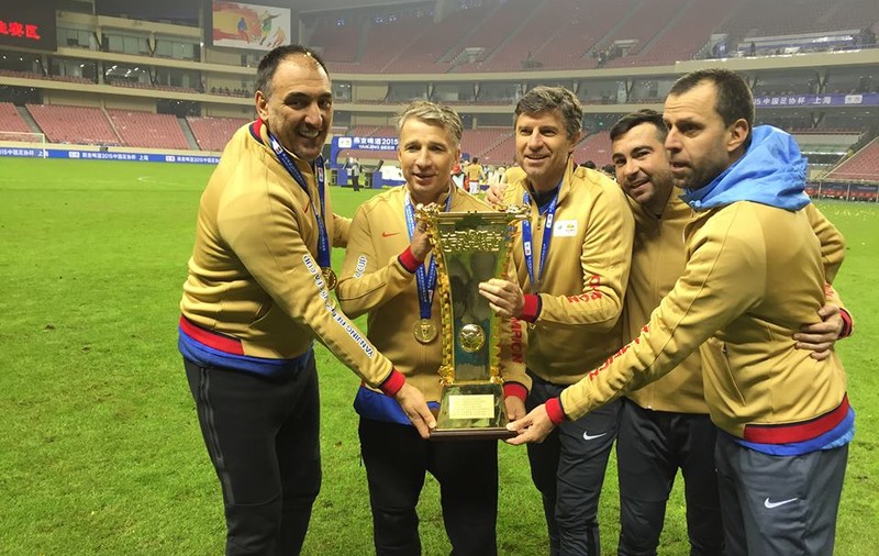 Dan Petrescu, ca și dat afară de la Jiangsu Sainty, cu care a câștigat Cupa Chinei! ^Asiaticii negociază cu un antrenor-vedetă