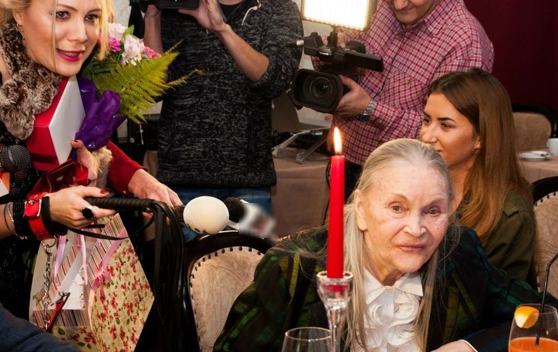 Zina Dumitrescu, prezentă la ziua Danei Săvuică
