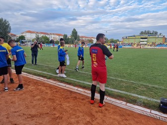 Preotul Balaban a evoluat pe teren cu cifra 5 pe tricou