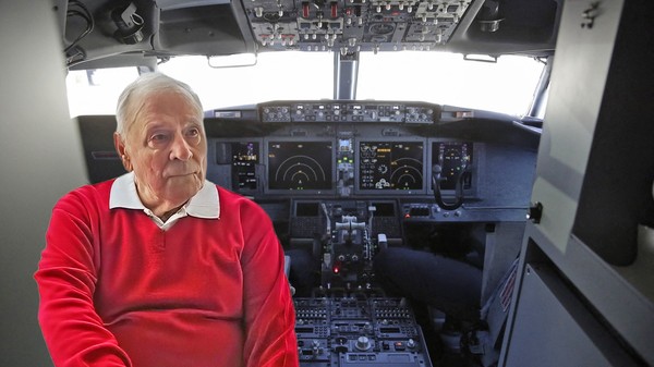 Paul Mitu, „eroul din Atlantic”, explică atacul din cabina avionului Boeing 737 MAX-8. Sursa foto: pagina personală de Facebook, Profimedia