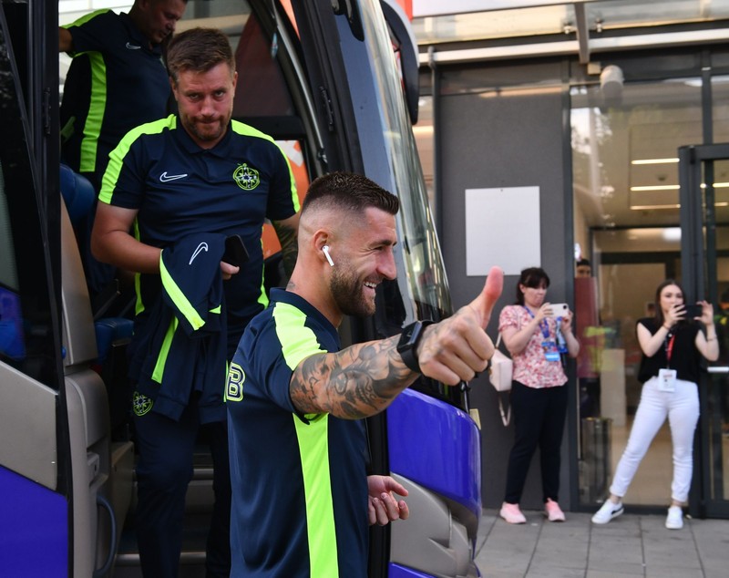 FCSB a învins Dinamo, în Derby de România. Au înscris vedetele Coman și Olaru, portughezul Gregorio a redus din handicap