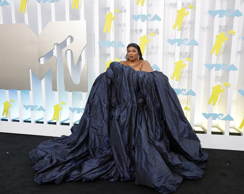 Ținute extravagante MTV VMA 2020. Taylor Swift, în cea mai îndrăzneață ținută a sa