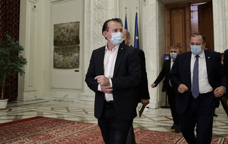Negocierile PNL-PSD: Cîțu anunță „mai multe variante de premier”, Ciolacu vorbește de o „variantă prin rotație”