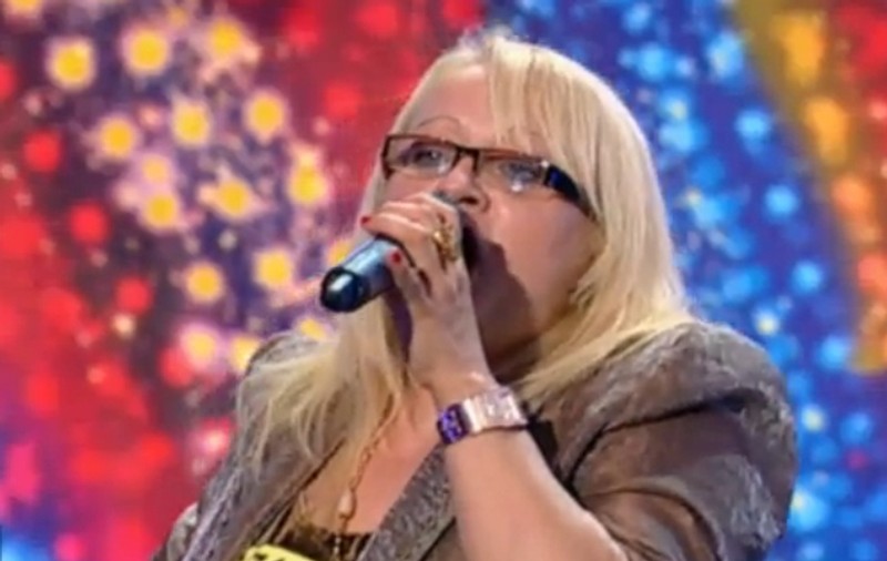 ROMÂNII AU TALENT | Sosia Mirabelei Dauer a şocat asistenţa! Andra: "Wow, ce apariţie! AM JURAT CĂ E EA"