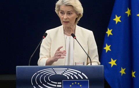 Ursula von der Leyen vrea să interzică accesul la rețelele sociale pentru toți copiii sub 13 ani din Uniunea Europeană.