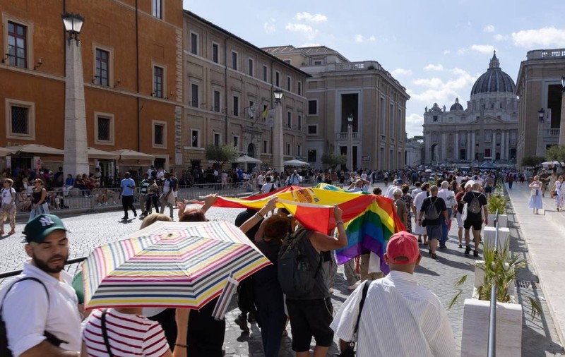Primul pelerinaj LGBT+, organizat la Vatican pentru mai multă diversitate în Biserică: „Nu trebuie să ne înțelegem greșit”