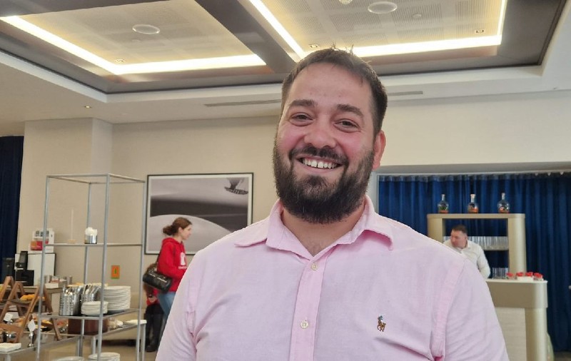 Paradoxul medicinei de familie la țară: analizor de biochimie în cabinet, dar nu sunt bani de kituri. Dr. Cristian Irimescu: „Stăm cu aparatura modernă degeaba”