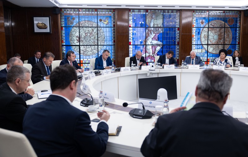 Cu cifrele pe masă. Situația administrației publice locale înainte de marea „reformă”