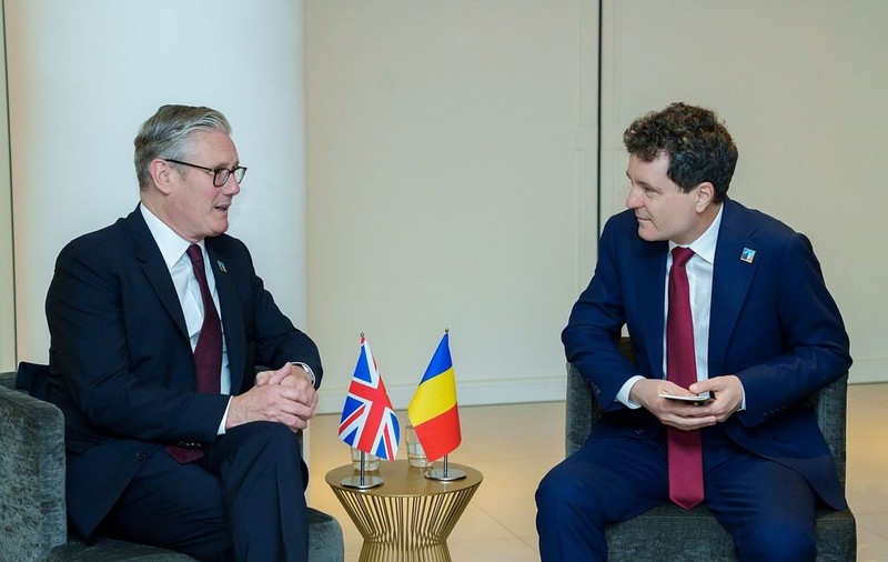 Nicușor Dan s-a întâlnit cu premierul britanic Keir Starmer la Summitul NATO de la Haga. Ce au discutat