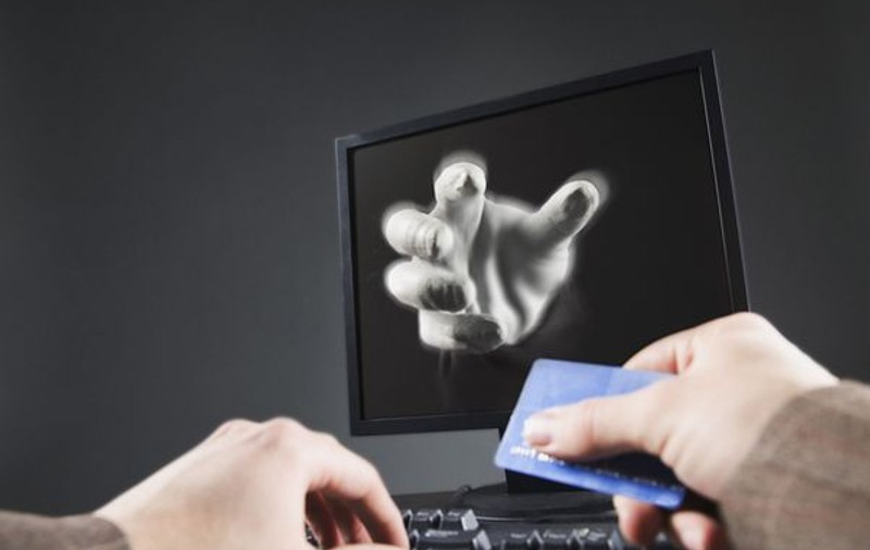 Băncile, tot mai afectate de virușii troieni. Hackerii colaborează între ei