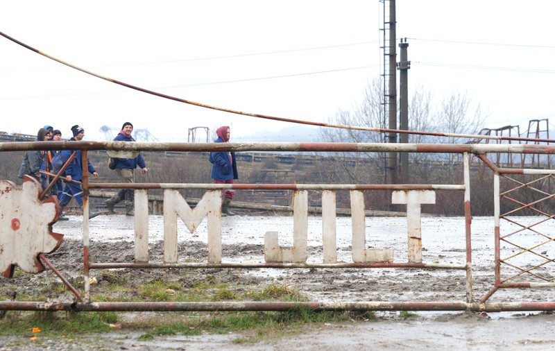 Inspecția Muncii spune că s-a făcut un control la două săptămâni la Mina Jilț Sud din 2016 încoace! Ce amenzi a dat